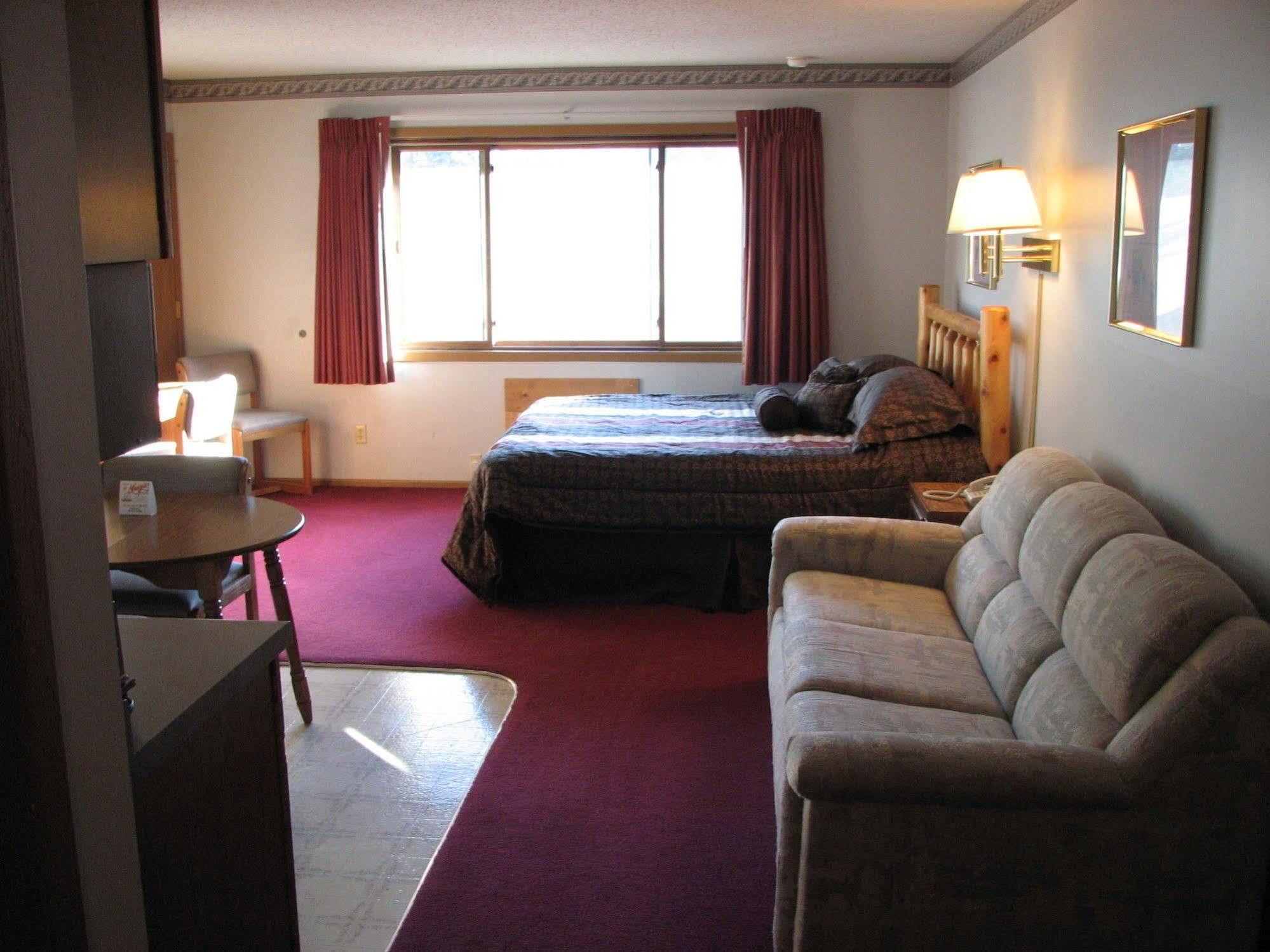 Resort And 3*